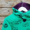 Kid's reversible hoody in plum/emerald - close up